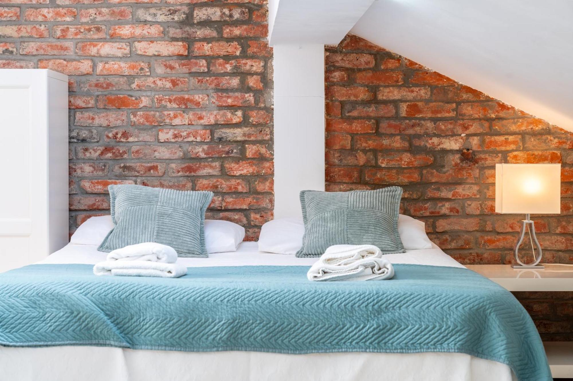 Loft En Calle Emblematica By Urbanhosting Santander Exterior foto